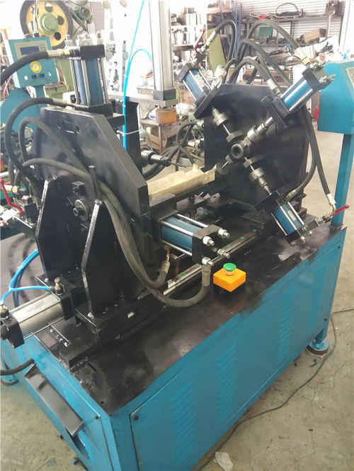 眾輝專業(yè)梯子設備廠家 升縮梯設備生產(chǎn)廠家 金華升縮梯設備